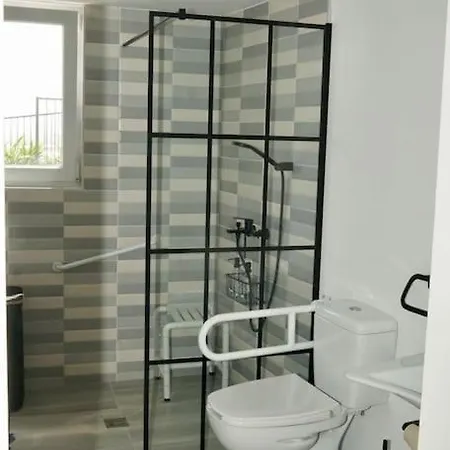 度假居 El Alpendre