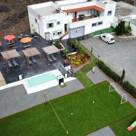 El Alpendre Con Piscina Climatizada Compartida 別荘