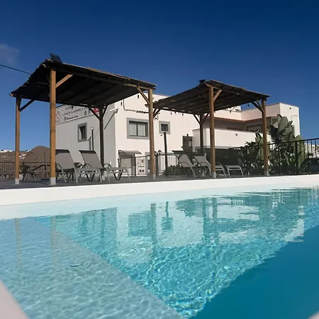 別荘 El Alpendre Con Piscina Climatizada Compartida