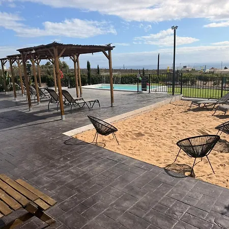 Сasa de vacaciones El Alpendre Con Piscina Climatizada Compartida
